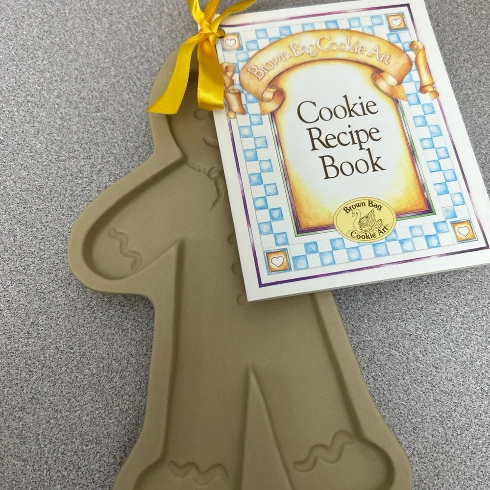 Brown Bag Cookie Art stoneware gingerbread man‎ mold and mix